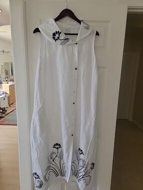 VASNA Maxi Dress-White Linen Sleeveless